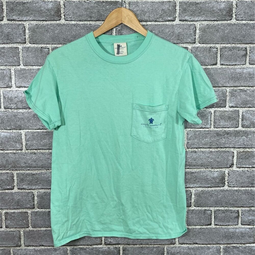 Simply Southern Women's Sea Turtle T-Shirt Green Short Sleeve Size S